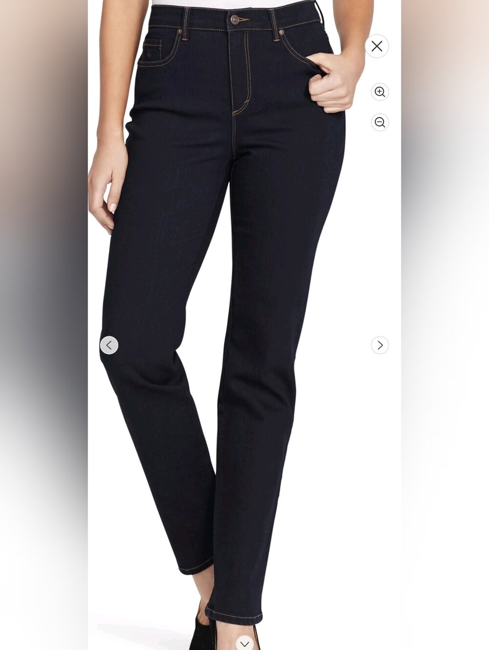 NWT! Amanda 5 Pocket Jeans, Size 8 Black Denim